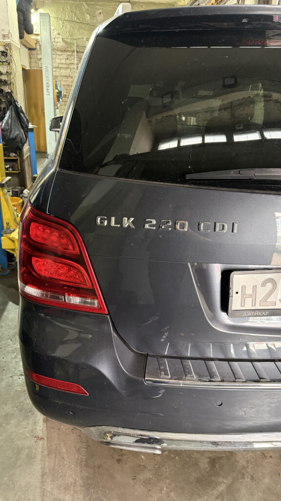 Mercedes-Benz GLK X204: ошибка B123029 — коррозия датчика Parktronic